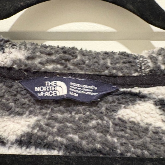 Fuzzy moth face with kangaroo pouch - Picture 3 of 3